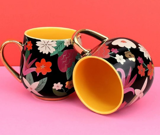 Set of Rounded Floral Mugs