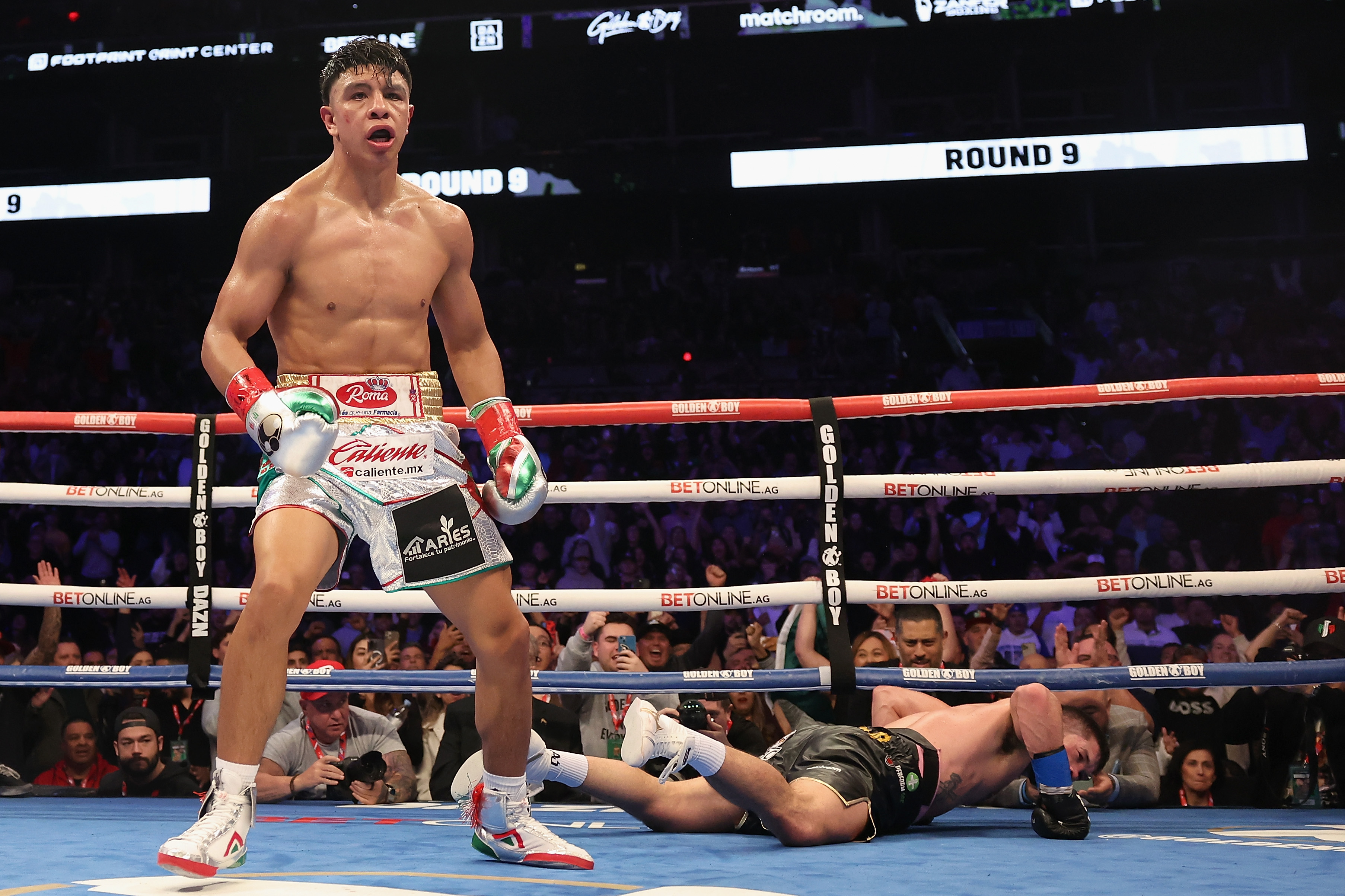 Munguia remains undefeated