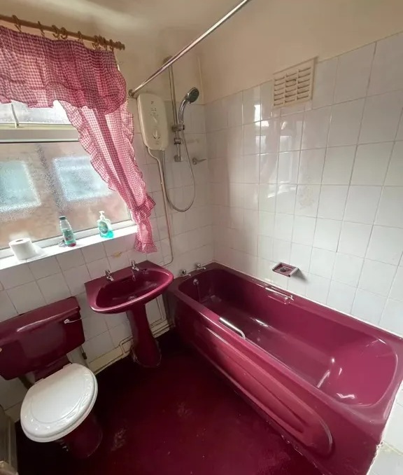 A couple have left people totally divided at their 1960s bathroom transformation