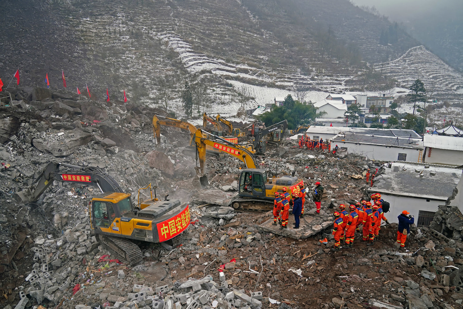 Remaining Landslide Victims Found in China