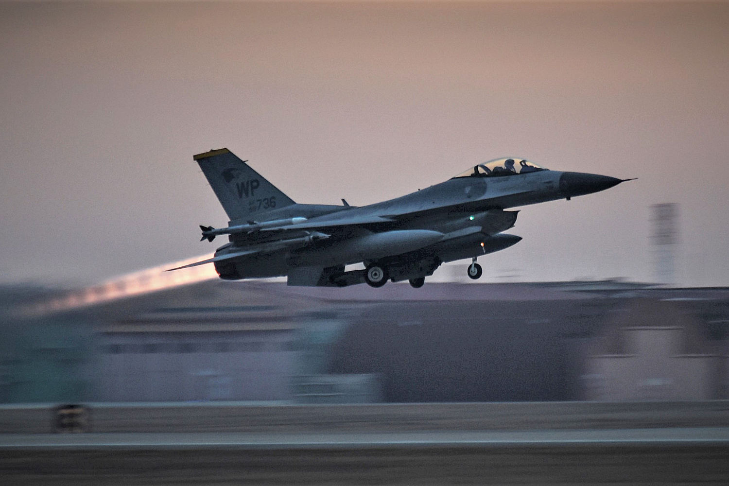 U.S. pilot safely ejects from F-16 fighter jet before crashing off South Korea